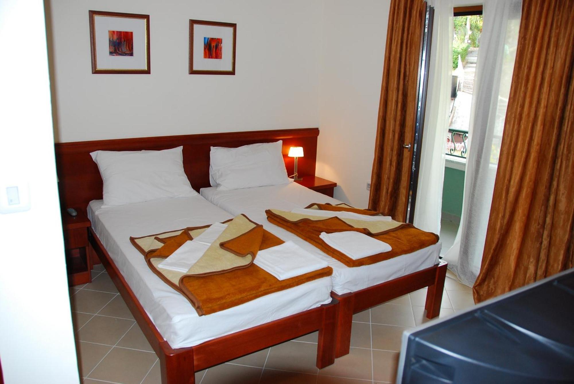 Apartments Krapina Μπούντβα Εξωτερικό φωτογραφία
